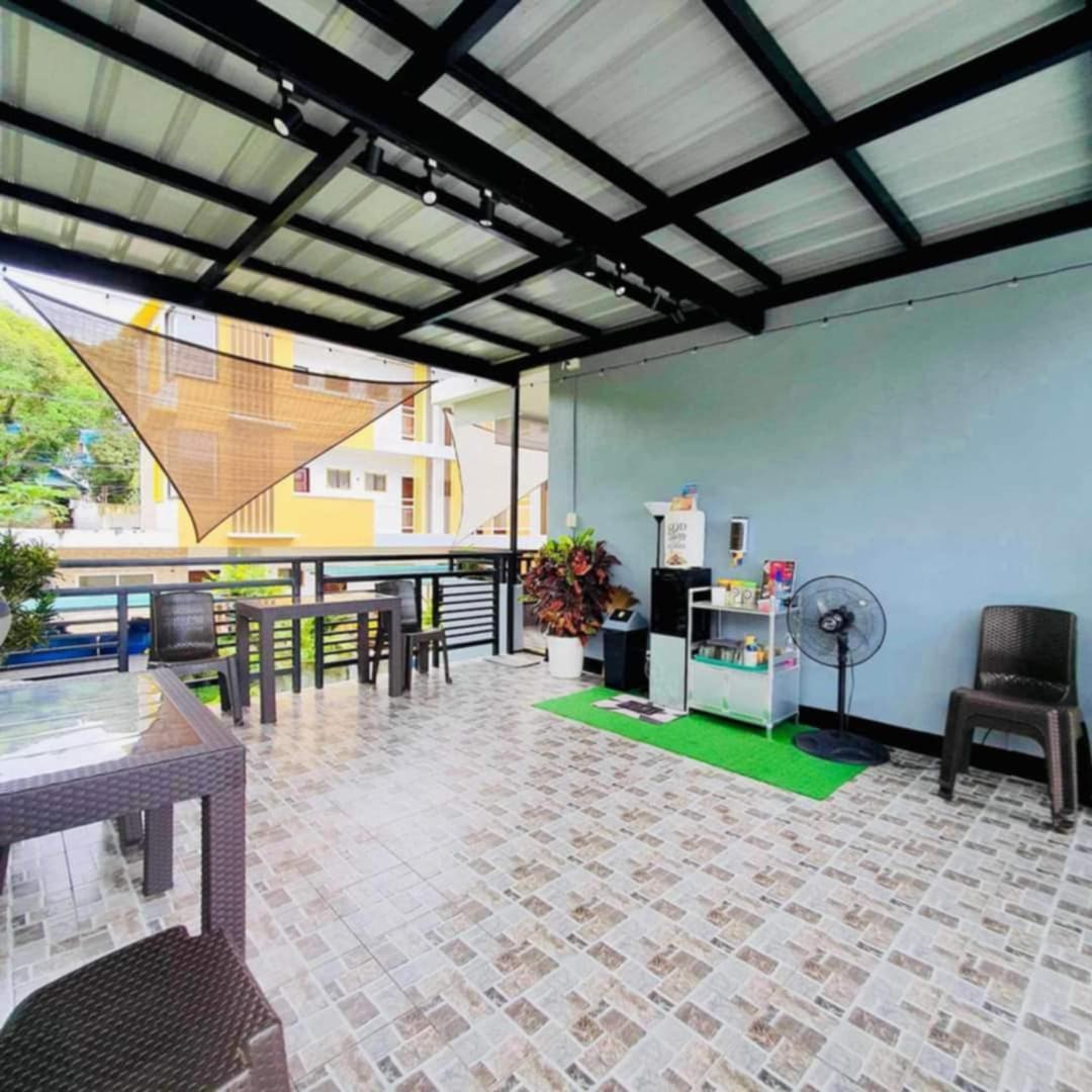 Dk'S Inn Coron Bagian luar foto